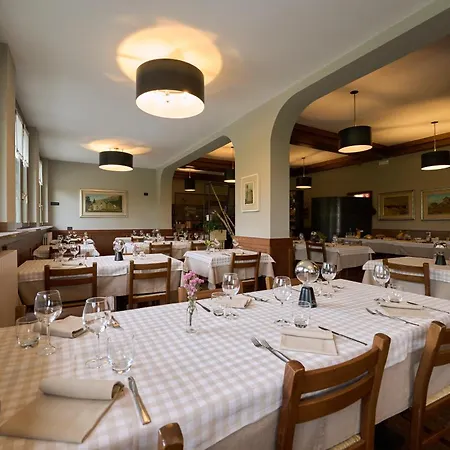 Otel Moderno & 3*